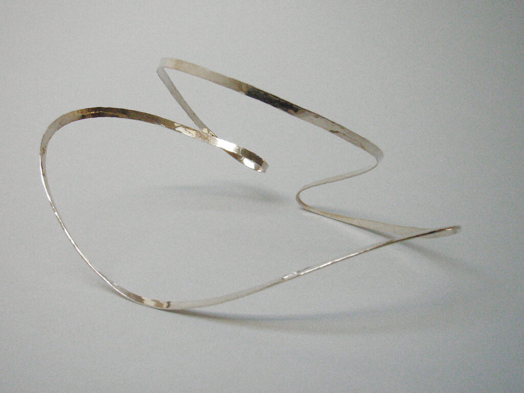 forged silver neckpiece by Yuki Kamiya