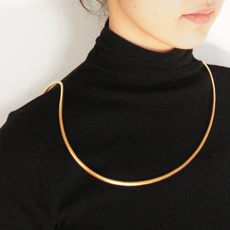 Neckpiece gold leaf finish by Yuki Kamiya in 2006